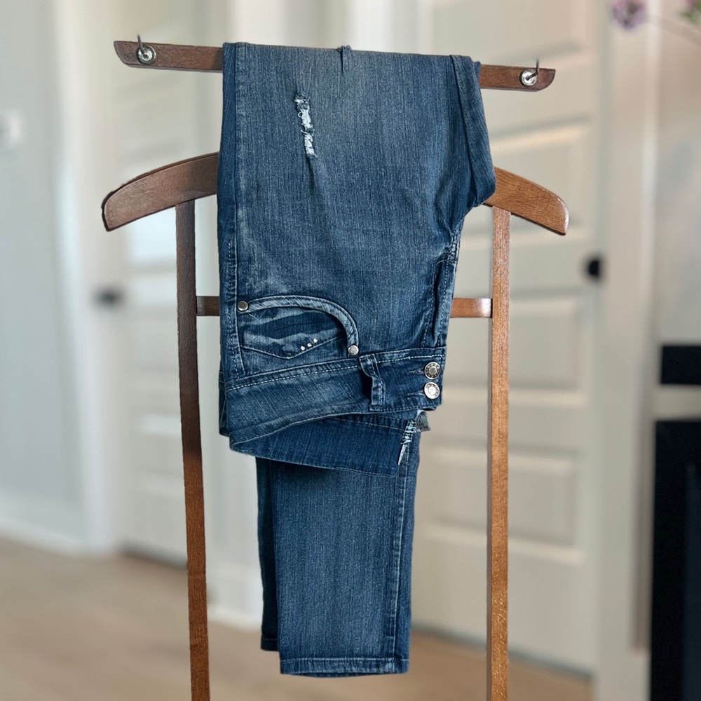 Women's Juniors sz. 9 Distressed Skinny Jeans